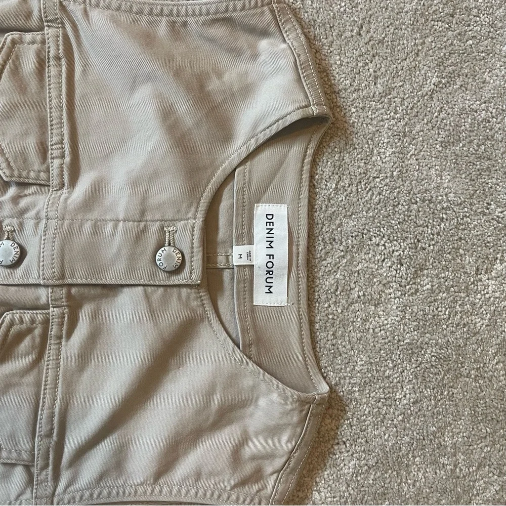 Aritzia Denim Forum The '90s Denim Top‎ NWT - Picture 5 of 6